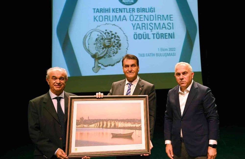 Tarihi Kentler Birliği tarafından düzenlenen yarışmada, Osmangazi Belediyesi'nin "Yaşayan Tarih