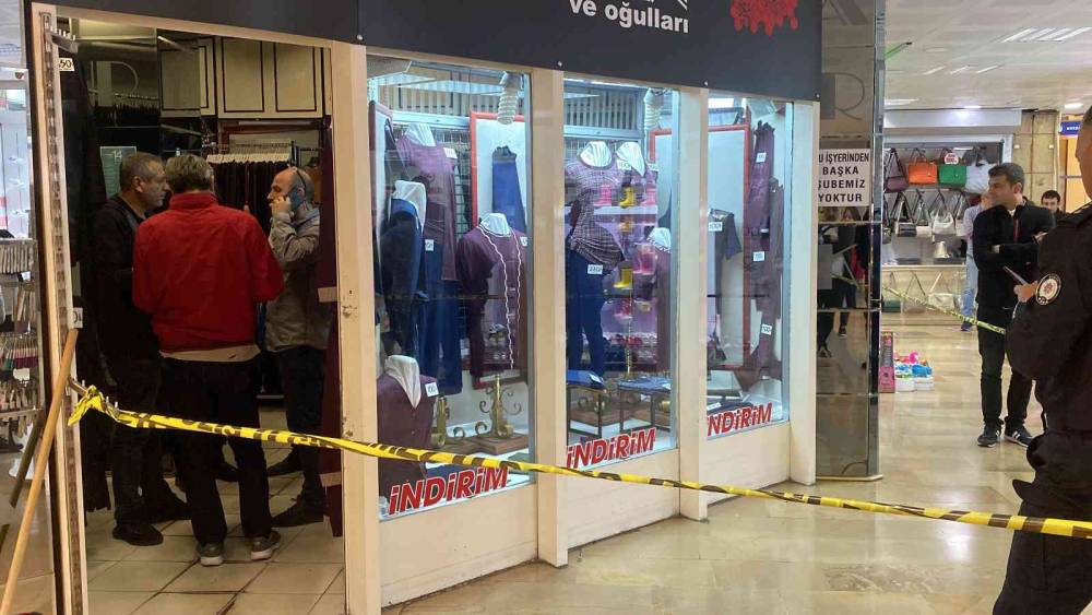 Bursa'da bir kişi çalıştığı dükkanda ölü bulundu