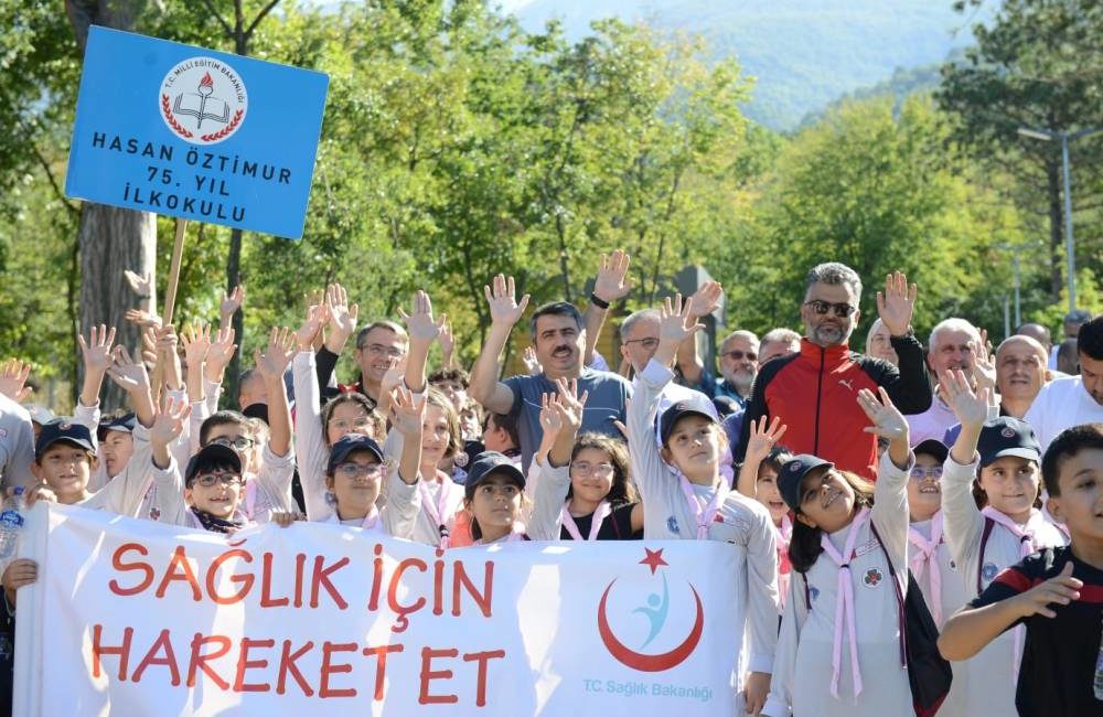 Yıldırım Belediyesi’nden yürüyüş etkinliği Dünya Yürüyüş Günü etkinlikleri kapsamında Yıldırım Belediyesi, ilçe sağlık ve
