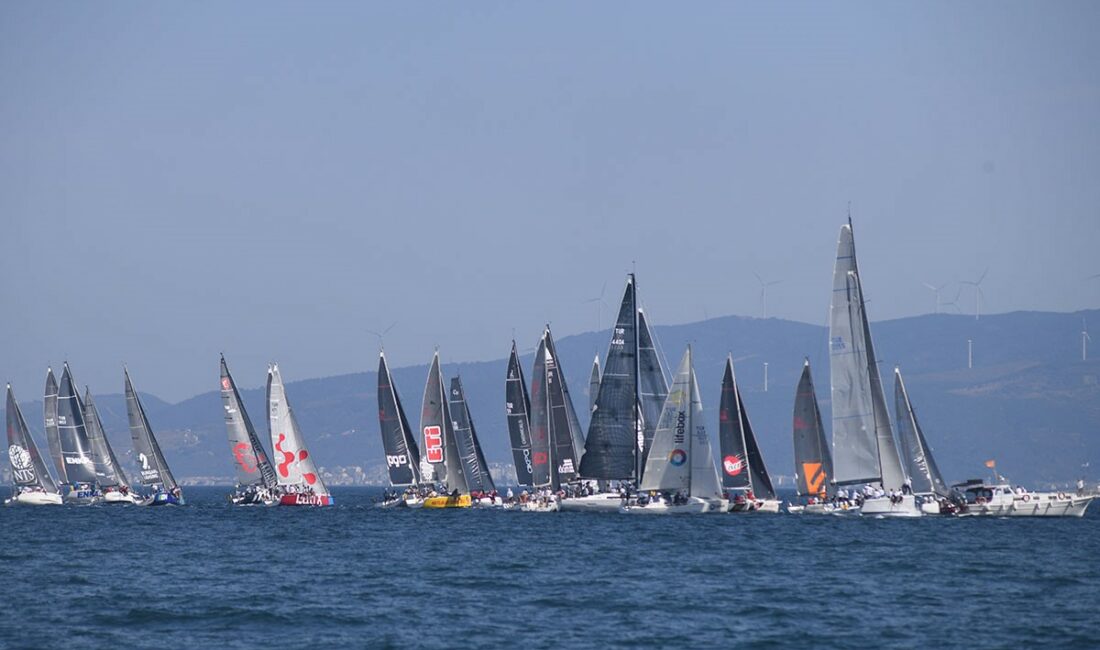 11. TAYK – Eker Olympos Regatta yelken yarışında ’Büyük’ kupayı, Fenerbahçe Doğuş Yelken Yat Takımı Fenerbahçe 1 takımı kazandı TÜRKİYE'DE YELKEN SPORUNUN SİMGELERİNDEN BİRİ HALİNE GELEN TAYK-EKER OLYMPOS REGATTA