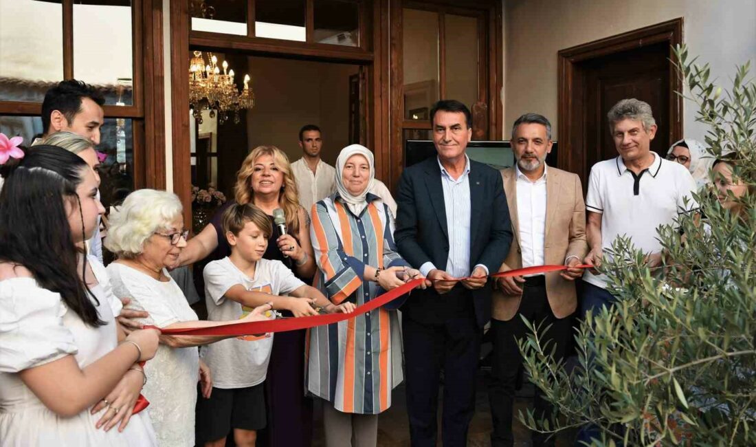 Osmangazi Belediye Başkanı Mustafa Dündar, sivil mimarinin en güzel örneklerinin