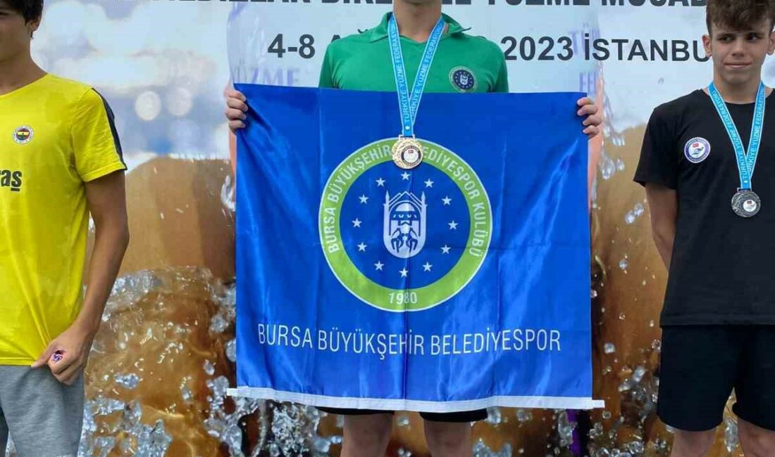Bursa Büyükşehir Belediyesporlu yüzücü Özgür Yonca madalyaları topladı BURSA BÜYÜKŞEHİR BELEDİYESPORLU YÜZÜCÜ ÖZGÜR YONCA KATILDIĞI 2 ORGANİZASYONDA 2