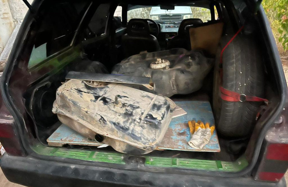 Bursa’da bağ evi hırsızları suçüstü yakalandı Bursa'nın Osmangazi ilçesindeki bir bağ evinden hırsızlık gerçekleştiren 2 şüpheli,