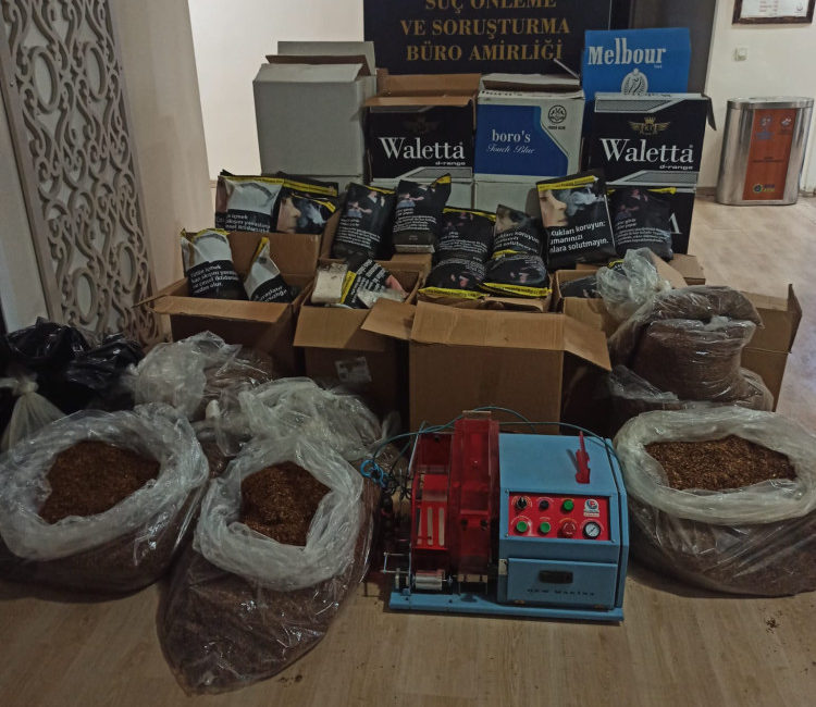 Bursa'nın Yıldırım ilçesinde gerçekleştirilen operasyonda1 kişi yakalandı, çok miktarda bandrolsüz