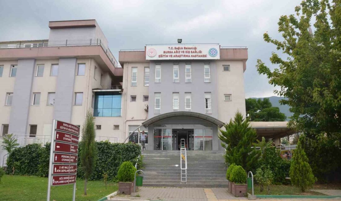 Bursa’da günde 2 bin kişinin ağzı kontrol edildi BURSA AĞIZ VE DİŞ SAĞLIĞI EĞİTİM VE ARAŞTIRMA HASTANESİ’NDE 2023