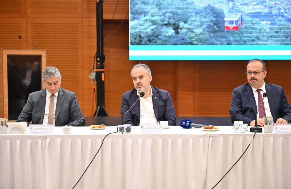 Bursa’da Nilüfer Çayı’nın geleceği masaya yatırıldı Bursa'da, Nilüfer Çayı’nın eski görüntüsüne kavuşması ve daha verimli kullanılmasının