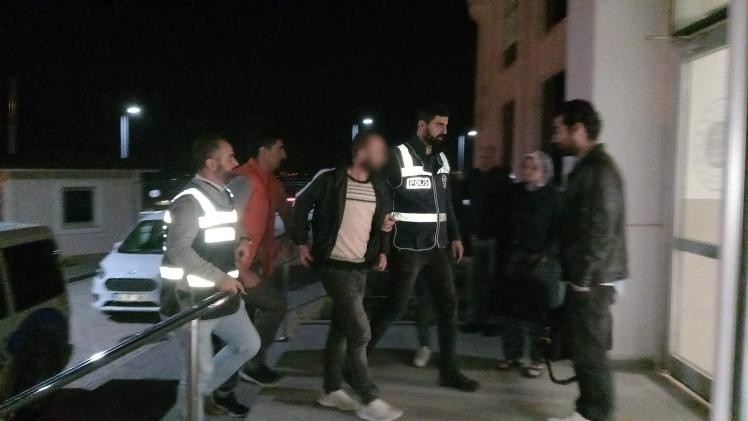 Bursa'da suç makinesi hırsız yakalandı