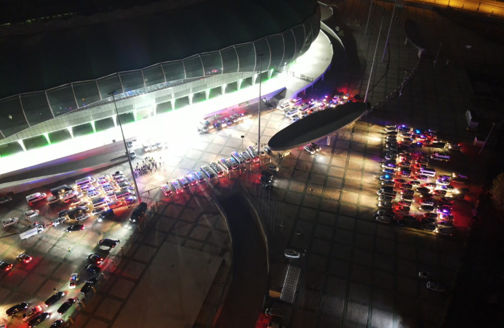 Bursa’da torbacılara baskın, 95 gözaltı Bursa'da İçişleri Bakanı Süleyman Soylu'nun katılımıyla sokak satıcılarına yönelik gerçekleşirilen