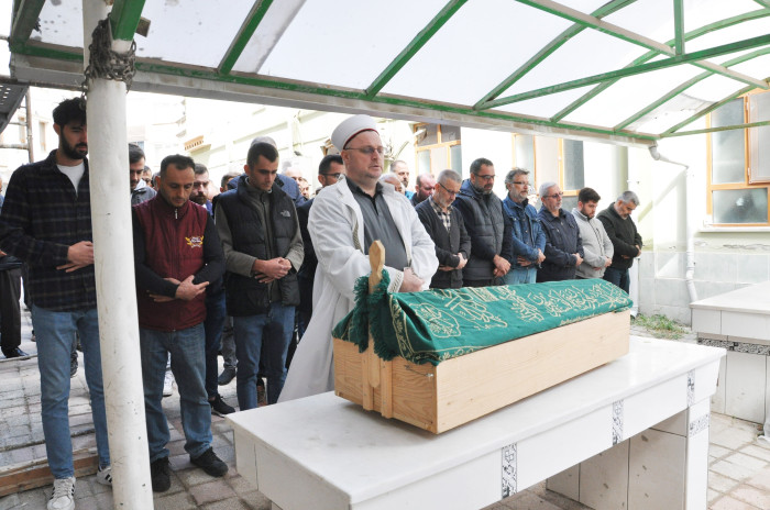 Bursa'da yangında ölen çocuk toprağa verildi