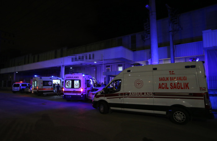 Bursa'da yemekten zehirlenen 54 işçi hastanelere kaldırıldı