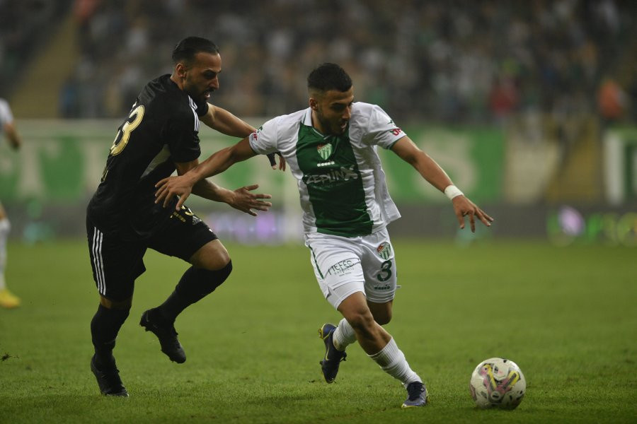Bursaspor sahasında Esenler Erokspor'a 3-0 yenildi