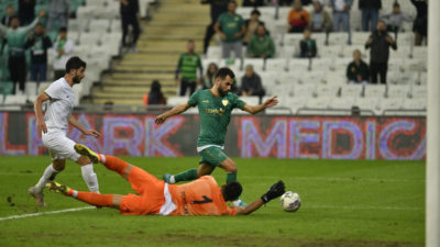 TFF 2'nci Lig Beyaz Grup'ta mücadele eden Bursaspor, ligin 9'uncu