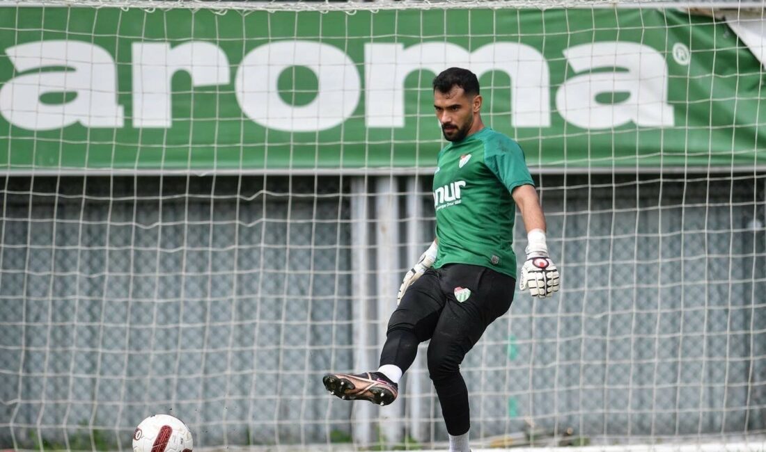 Bursaspor, Karaca deplasmanına hazırlanıyor TFF 2. Lig ekiplerinden Bursaspor, deplasmanda oynayacağı yine Bursa ekiplerinden