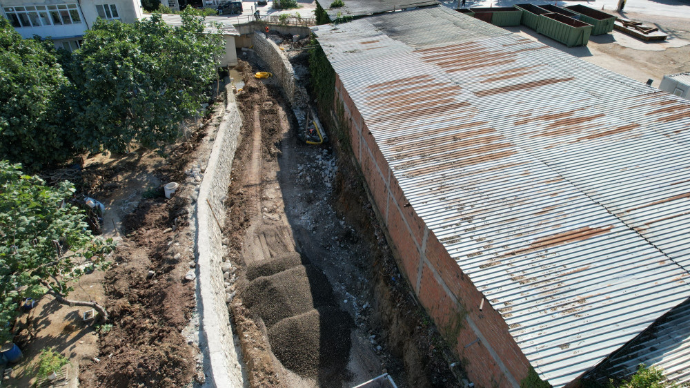 Büyükşehir ekipleri dereleri kışa hazırlıyor