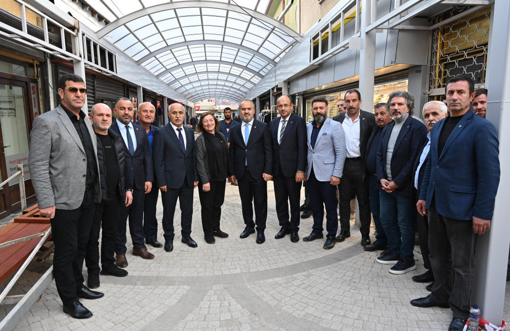 Büyükşehirden Balibey Çarşısı’na çatı desteği Bursa Büyükşehir Belediyesi, Bursa’daki tarihi çarşılarında yapılan estetik çatı kaplamanın