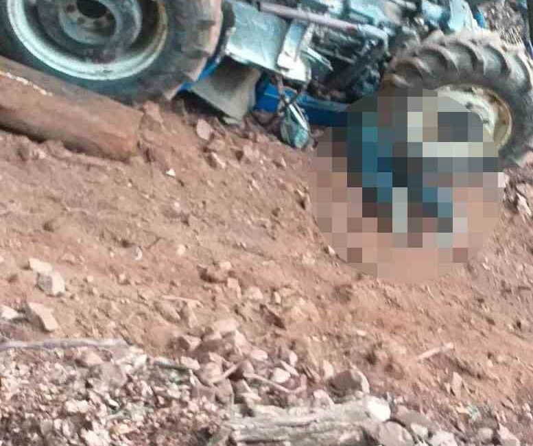 Bursa’nın Gemlik ilçesinde, devrilen traktörün altında kalan kişi hayatını kaybetti.