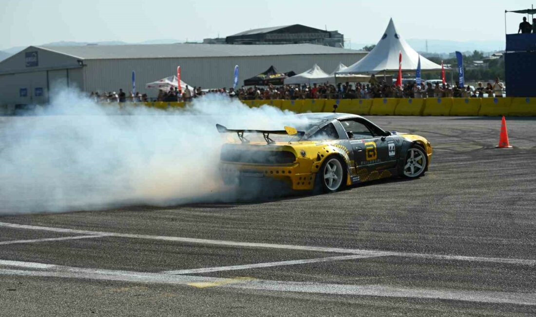 Driftin en iyileri Bursa’da sahne aldı…Kaza anları kamerada BURSA BÜYÜKŞEHİR BELEDİYESİ VE TÜRKİYE OTOMOBİL SPORLARI FEDERASYONU (TOSFED) KOORDİNASYONUNDA