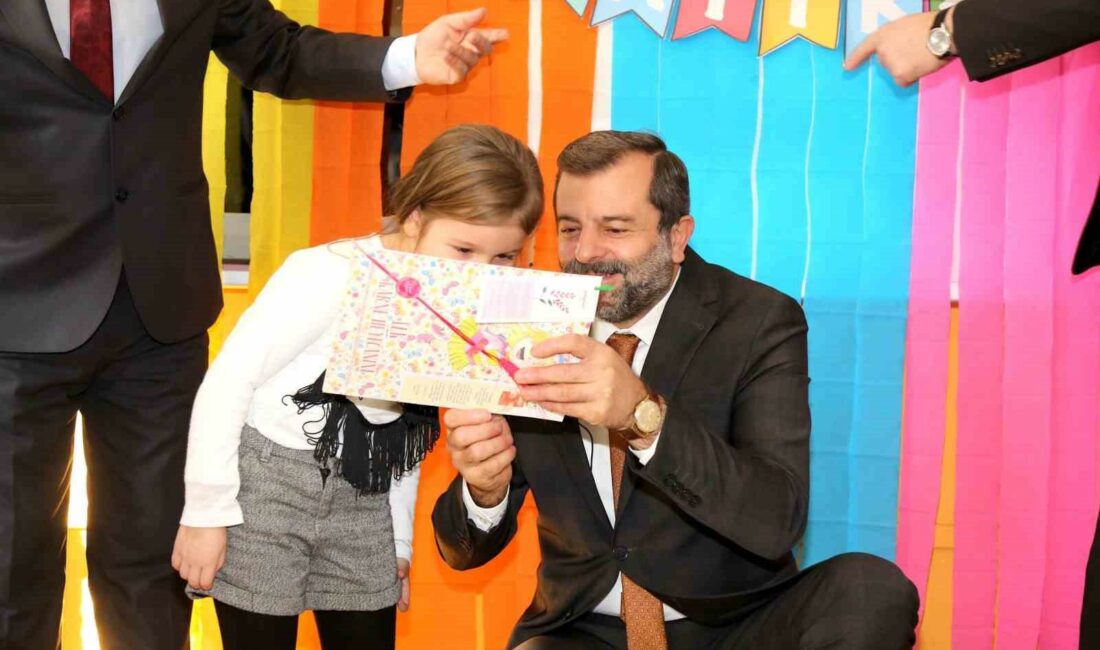 Gürsu Belediyesi öğrencilere kırtasiye desteğini sürdürüyor Gürsu Belediyesi her yıl yaptığı öğrencilere kırtasiye desteğini bu yıl