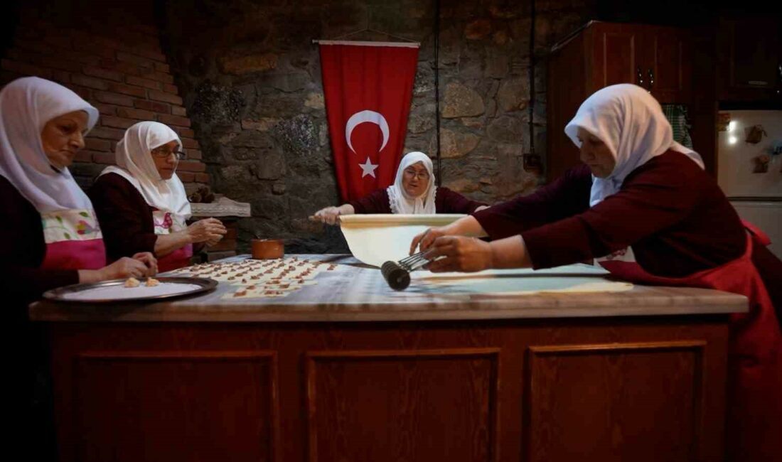 Kadınlar üretiyor Yıldırım kazanıyor YILDIRIM BELEDİYESİ KADINLARIN ÜRETİME DAHİL OLARAK EKONOMİK ÖZGÜRLÜKLERİNİ KAZANMALARINA KATKI