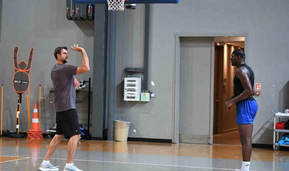 Mehmet Okur yeni sezon hazırlıklarında Tofaş A takım Staff’ında! MEHMET OKUR, 2023-2024 SEZONU HAZIRLIK PROGRAMI SÜRESİNCE TOFAŞ BASKETBOL A