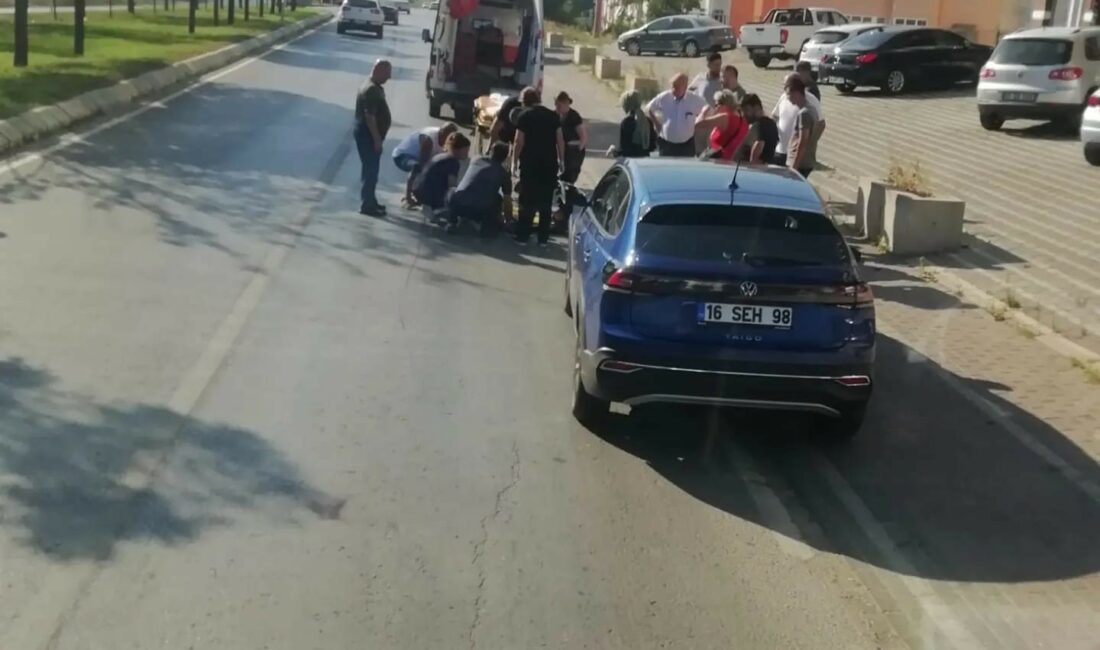 Bursa’da otomobilin çarptığı bisiklet sürücüsü öldü Bursa'nın Gemlik ilçesinde, otomobilin çarptığı bisiklet sürücüsü hayatını kaybetti.