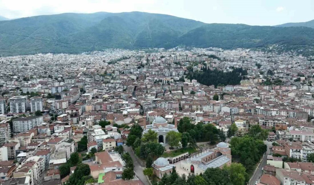 Yüzlerce yıllık Yıldırım Bayezid Camii’ni hiçbir depremde yıkamadı Bursa’nın Yıldırım ilçesinde 630 yıl önce Yıldırım Bayezid tarafından yaptırılan