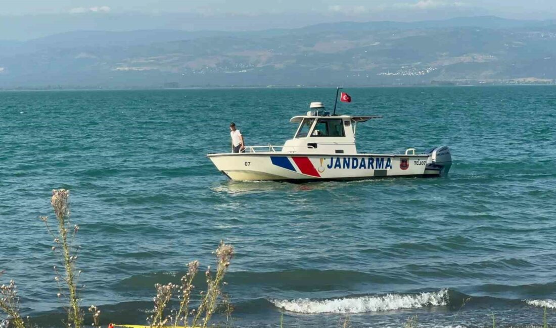 Bursa’da İznik Gölü’ne serinlemek için giren 8 yaşındaki çocuk hayatını