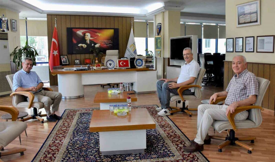 Tanrıverdi’den Başkan Özkan’a ziyaret KARACABEY BELEDİYE BAŞKANI ALİ ÖZKAN, KARACABEY BELEDİYESİ CHP MECLİS ÜYELİĞİNDEN
