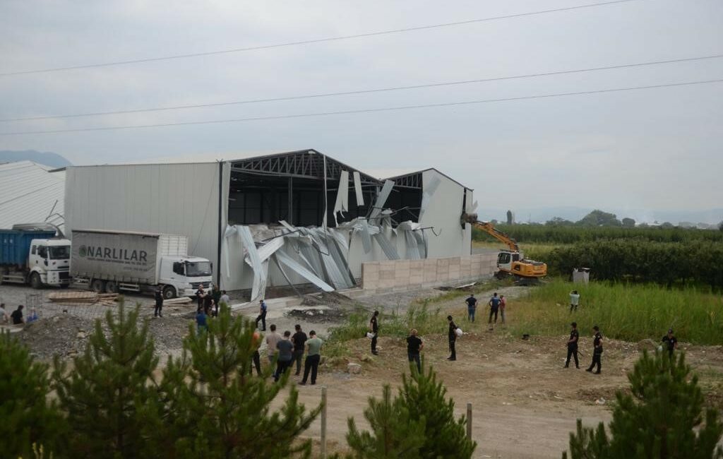 OSMANGAZİ BELEDİYESİ, BURSA OVASI ÜZERİNDE İMARA UYGUN OLMAYAN ŞEKİLDE İNŞA
