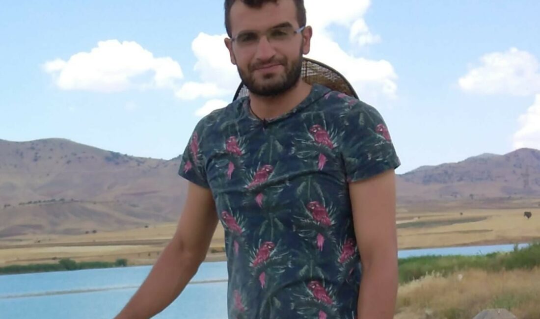 Bursa’da hızlı tren şantiyesinde kaybolan işçi aranıyor Bursa'nın Yenişehir ilçesindeki hızlı tren şantiyesinde işçi olarak çalışırken kaybolan