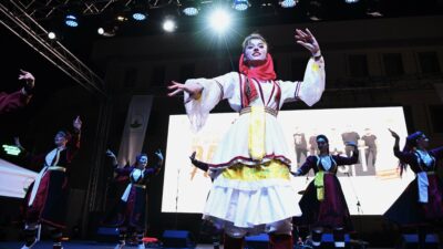 Osmangazi Belediyesi’nin destekleriyle bu yıl 17’incisi gerçekleşen Balkan Festivali, büyük