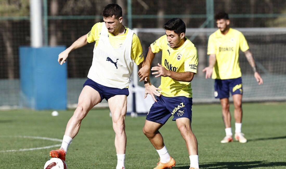Fenerbahçe, Antalyaspor hazırlıklarını sürdürdü Fenerbahçe, Antalyaspor ile oynayacağı müsabakanın hazırlıklarını sürdürdü.