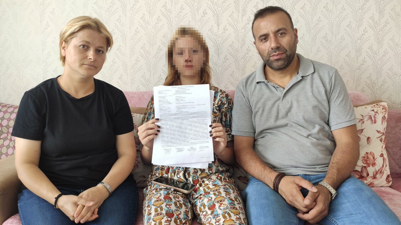 İstanbul'un Sultangazi ilçesinde, bir grup maganda kaldırım taşıyla saldırdıkları kızın