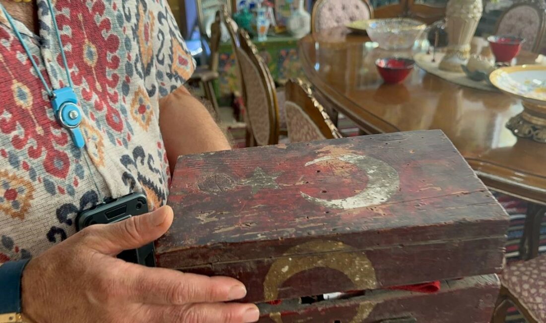 Bursa’nın İznik ilçesinde antikacılık yapan Hakan Turan Kurtuluş Savaşı’ndan kalan