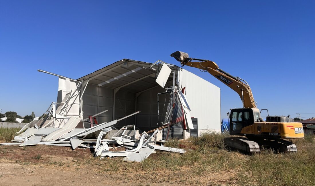 Bursa Büyükşehir Belediyesi, kent genelinde tarım alanlarına inşa edilen fabrika