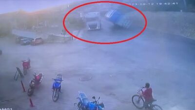 Bursa'nın İznik ilçesinde, virajı alamayan bir tırın başka bir tır