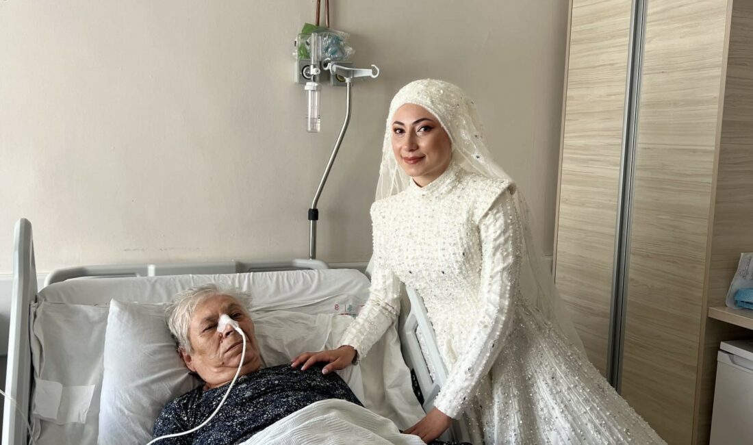 Bursa’da hasta yatağındaki babaannesinin yanına gelinliğiyle gitti Bursa'da, bir gelin, düğün önceki rahatsızlanıp hastaneye kaldırılan babaannesini gelinliğiyle