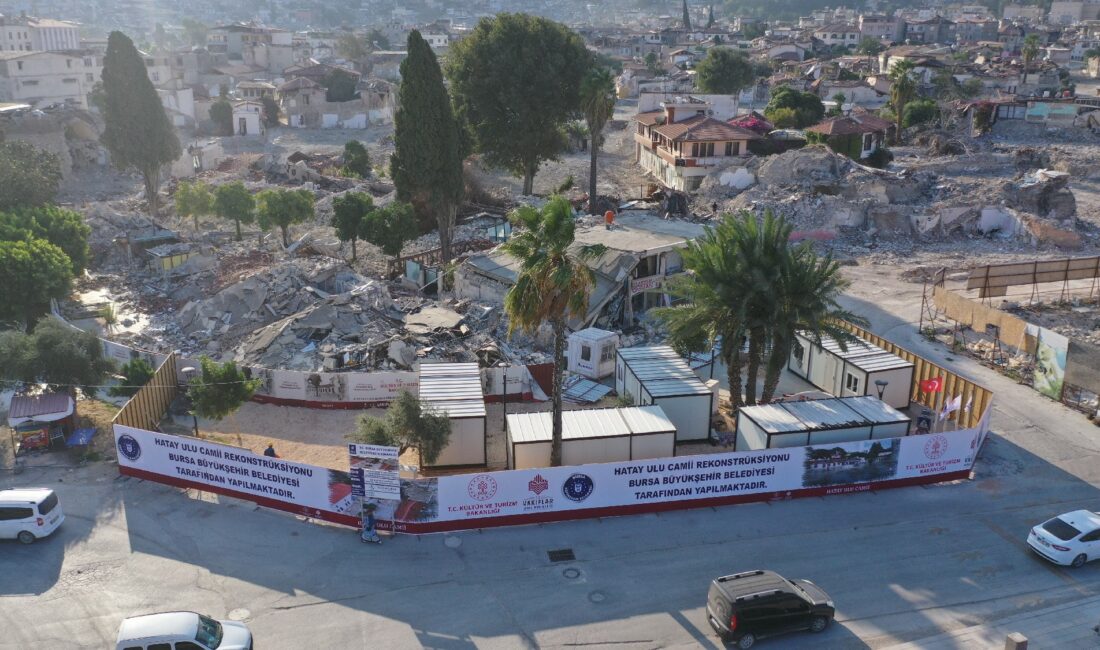 Bursa Büyükşehir Belediyesi, asrın felaketinde tamamen yerle bir olan Hatay’daki