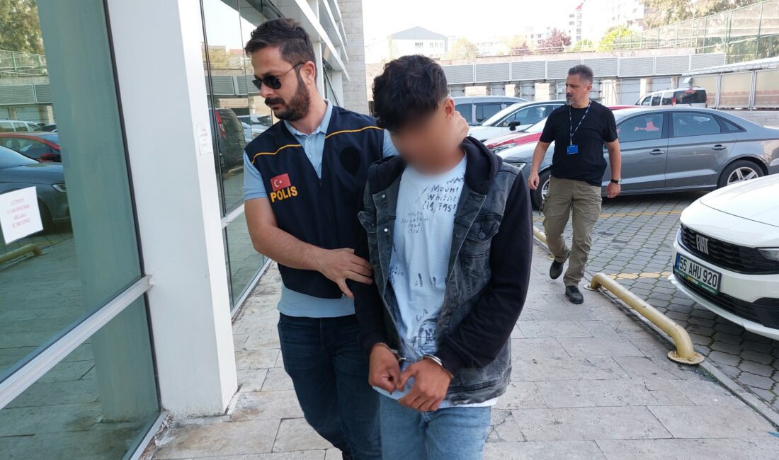 Bursa Emniyet Müdürlüğü tarafından göçmen kaçakçılığı suçlamasıyla aranan Afganistan uyruklu