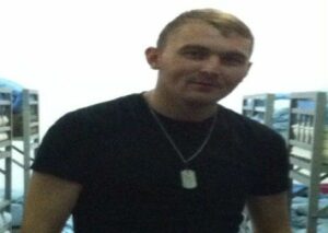Bursa’da halasını katleden cani yakalandı Bursa’nın Osmangazi ilçesinde halasını boğazını keserek öldürüp, babaannesini de yaralayan