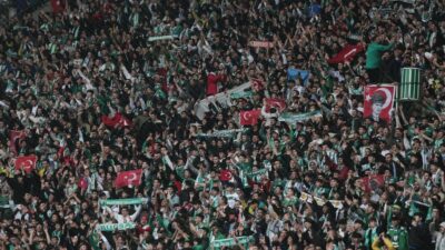 Bursaspor Kulübü, taraftarın maçı stadyumda izlemeleri için Altınordu maçının her