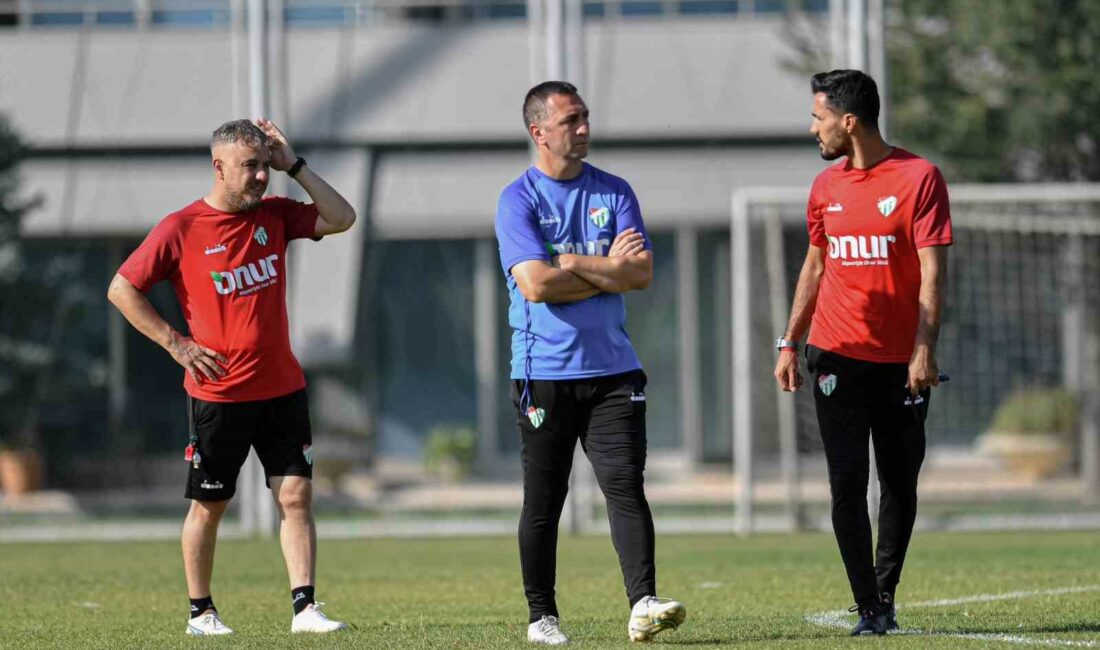 Bursaspor, TFF 2. Lig’in 5. haftasında oynayacağı Altınordu maçının hazırlıklarını