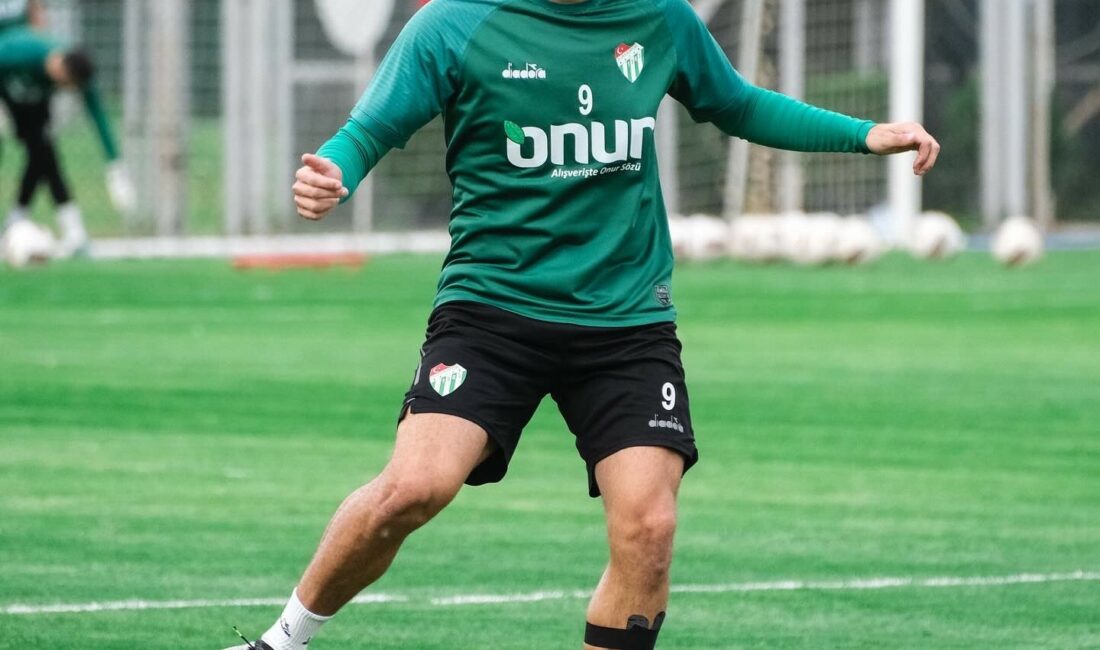 Bursaspor, TFF 2. Lig’in 6. haftasında deplasmanda karşılaşacağı Yeni Çarşı