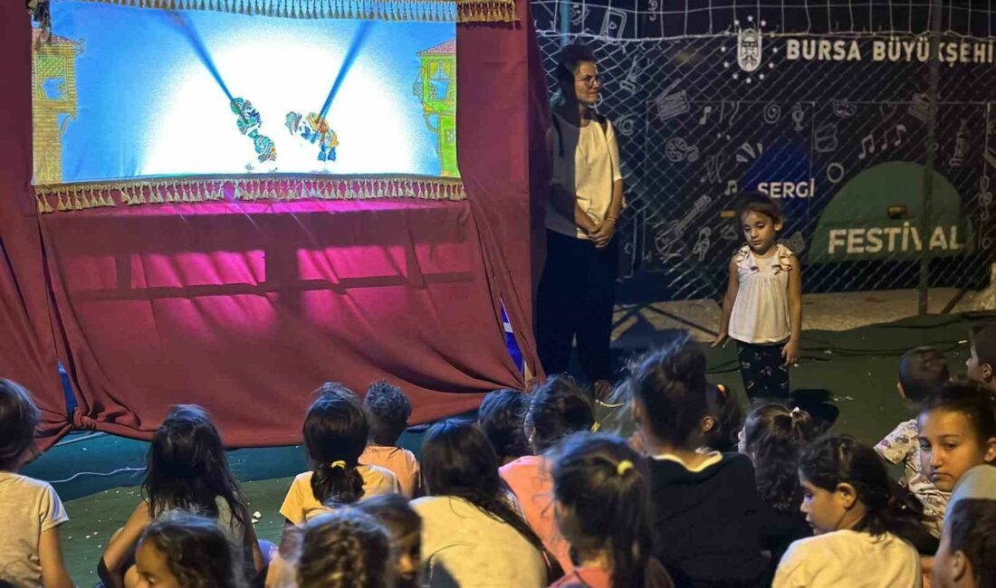 Bursa Büyükşehir Belediyesi, Hatay’da “Sokak Oyunları Şenliği” düzenledi Bursa Büyükşehir Belediyesi, Hatay'ın Antakya ilçesinde depremzede çocuklara yönelik "Sokak