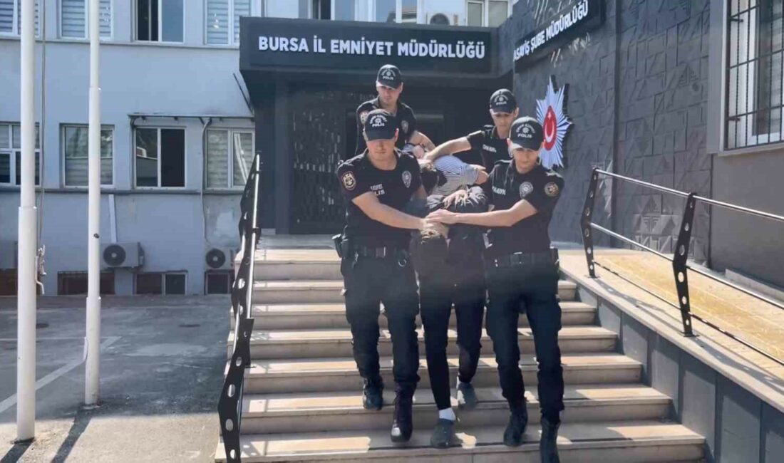 Bursa’da cinayet şüphelisi yakalandı Bursa’da daire otomobil takası sebebiyle gece kulubü işletmecisi ile anlaşmazlık