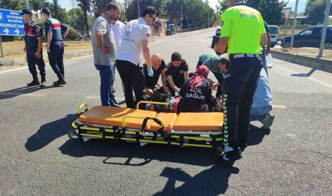 Orhangazi’de otomobilin çarptığı motosikletli kadın yaralandı Bursa'nın Orhangazi ilçesinde, otomobilin çarptığı motosiklet sürücüsü kadın yaralandı.