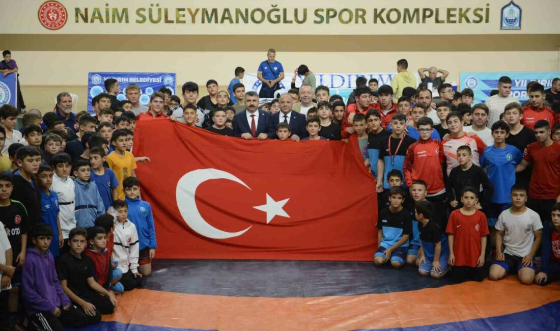 YILDIRIM BELEDİYESİ, CUMHURİYET’İN 100’ÜNCÜ YIL DÖNÜMÜNDE DÜZENLEDİĞİ ETKİNLİKLERLE İLÇE SAKİNLERİNE