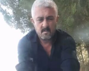 Bursa’da bir kişi, sosyal medyada canlı yayın yapıp, pompalı tüfekle