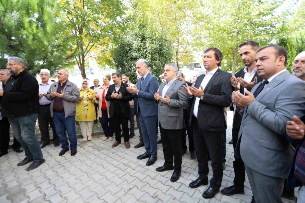 Baykoca Taziye Evi hizmete açıldı İNEGÖL BELEDİYESİ’NİN BAYKOCA MAHALLESİ HZ. ALİ CAMİİ BAHÇESİNDE YAPIMINI TAMAMLADIĞI