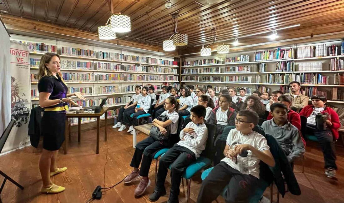 Burcu Bahar ’Atatürk ve Sihirli Gözlük’ kitabını anlattı ÖĞRENCİLERLE BİR ARAYA GELEN YAZAR BURCU BAHAR, 'CUMHURİYET VE” TEMALI